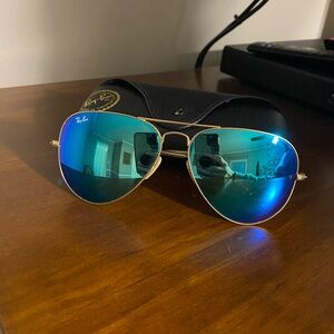 Similar Ray-Ban Aviator Sunglasses